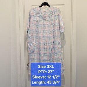 Simply Basic Checkered Design House Coat/Robe, EUC, Size 3XL
